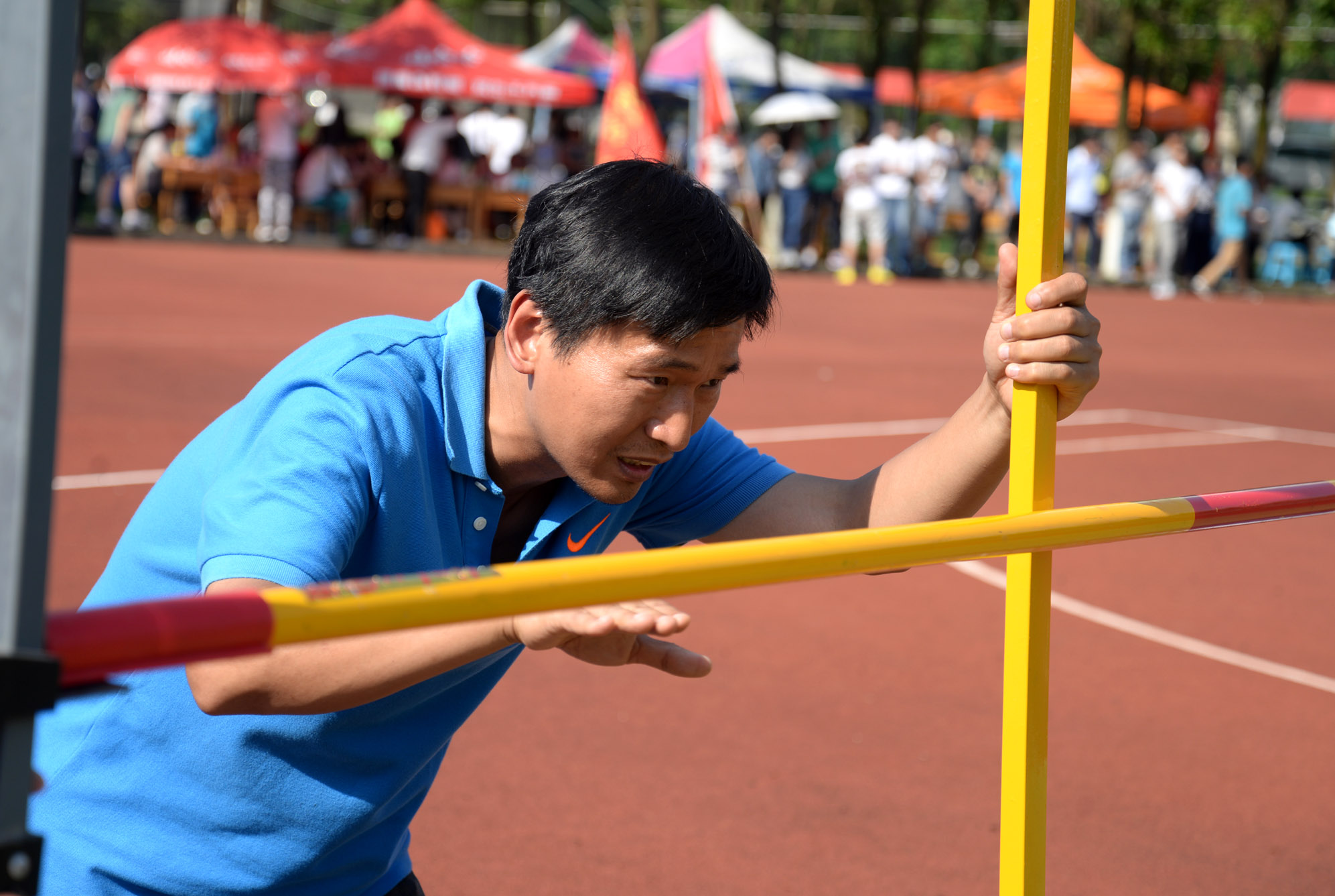 学院第六届田径运动会胜利闭幕